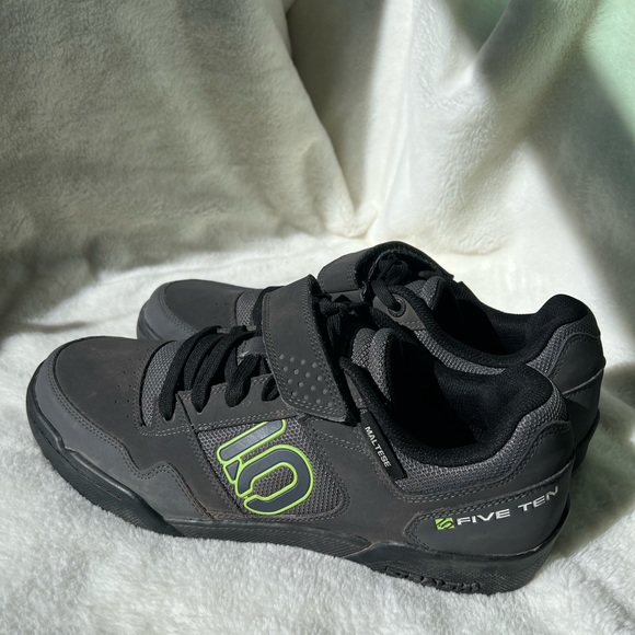 Five Ten Maltese Falcon Men’s 12 Grey - Picture 1 of 9